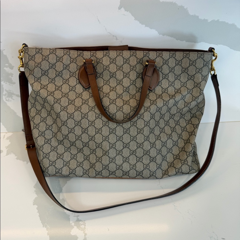 Gucci Supreme Tote